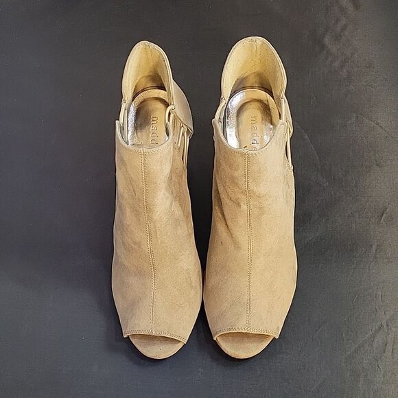 MADDEN GIRL BLOCK HEEL OPEN TOE RAVIN BOOTIE - Picture 2 of 15